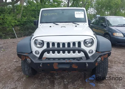 2014 Jeep Wrangler Unlimited Sport z USA, uszkodzony, nr VIN 1C4BJWDG9EL135077